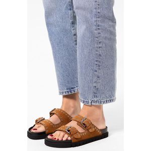 Sacha - Dames - Cognac suède slippers met gespen - Maat 42