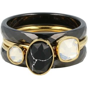 Ringenset zwart keramiek en zwarte steen - My Bendel ringenset met keramieken ringen en goudkleurige ringen met steen - Met luxe cadeauverpakking