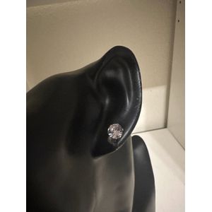 Transparante zirkonia magneet oorknoppen 0.7 diameter | Moederdag | Verjaardagscadeau| Cadeautje| Valentijnsdag| Kado | sieraden | vaderdag