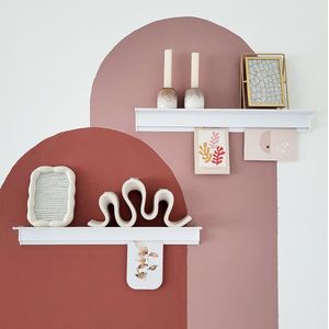 Artiteq – Wandplank wit – Set van 2 zwevende muurplanken 50 cm –Fotoplank aluminium met kaarthouder – overschilderbaar – onzichtbare montage