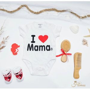 Genderneutraal Kraamcadeau 5 stuks - Hawsaz.nl Kraampakket - Gepersonaliseerd cadeau - Genderneutraal baby cadeau - Babygeschenksets - Rompertje i love mama - Kam en borstel set - Geboortecadeau - Babykleding - Babyshower cadeau - Babygeschenkset