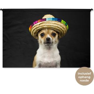 Wandkleed Dieren op een zwarte achtergrond - Hond met Mexicaans hoedje op zwarte achtergrond Wandkleed katoen 180x120 cm - Wandtapijt met foto XXL / Groot formaat!