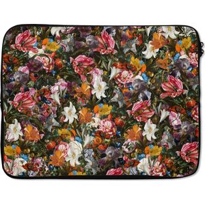 Laptophoes 15.6 inch - Bloemen - Vlinder - Design - Kunst - Abstract - Schilderij - Oude meesters - Laptop sleeve - Binnenmaat 39,5x29,5 cm - Zwarte achterkant
