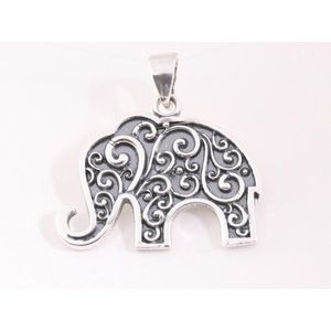 Bewerkte zilveren olifant hanger