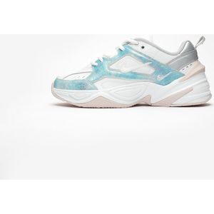 Nike M2K Tekno - Maat 39 - Wit/Parelmoer - Sneakers Dames