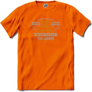 60 Jaar vintage legend - Verjaardag cadeau - Kado tip - T-Shirt - Meisjes - Oranje - Maat 12 jaar