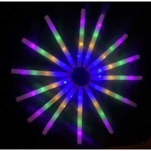 LED Foam sticks multicolor 4 kleuren 80 stuks - glow in the dark - neon - feestje en partijen - lichtstaaf - meerkleurig - versiering - party