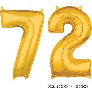 Mega grote XXL gouden folie ballon cijfer 72 jaar. Leeftijd verjaardag 72 jaar. 102 cm 40 inch. Met rietje om ballonnen mee op te blazen.