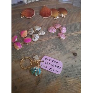 By_Evelien Super Speciale Sleutelhanger - JUF - Wat een GELUK met zo'n JUF - Schelpje - Klaver -Uniek Bedankje - Zomers - GELUK - Liefde - Juffendag - LIEFSTE JUF - Kinderdagverblijf - Afscheid Leidster - BSO