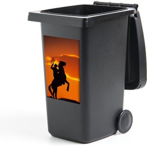 Container sticker Cowboys - Silhouet van cowboy op paard die steigert Klikosticker - 40x60 cm - kliko sticker - weerbestendige containersticker