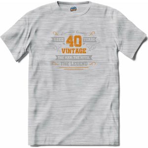 40 Jaar vintage legend - Verjaardag cadeau - Kado tip - T-Shirt - Dames - Donker Grijs - Gemêleerd - Maat L