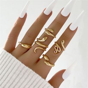 Set van 5 - Ring Slang Goud - Gold Snake - 5 Goudkleurige Ringen - 1,7 Centimeter - Trendy Dames Ringen Slangen