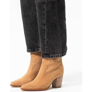 Manfield - Dames - Beige suède laarsjes met blokhak - Maat 38