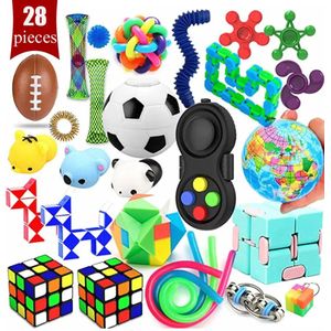 Fidget toys. Set van maar liefst 28 stuks!- Pop it-Fidgets-Educatief speelgoed-Toys-Sensory toys-ADHD speelgoed. Ideaal traktatie speelgoed. Geschikt als perfect cadeau voor onder de kerstboom. Kerstcadeau.