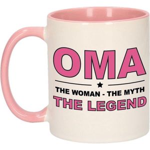 Oma the woman the myth the legend cadeau mok / beker wit en roze - 300 ml - verjaardag / Moederdag - kado koffiemok / theebeker