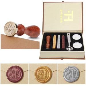 Zegelwax Set Vintage initiële letters A-Z Alfabet Badge afdichting stempel Kit - wax set aangepaste geschenkdoos - luxe zijden lint - handgemaakt cadeau van PUQU
