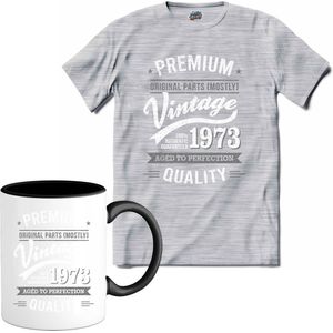 Vintage Legend Sinds 1973 - verjaardag en feest cadeau - Kado tip - T-Shirt met mok - Unisex - Donker Grijs - Gemêleerd - Maat L