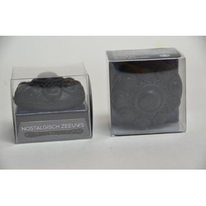 Zeeuwse knop - zeep in luxe cadeauverpakking - zwart - 5 cm diameter - set van 2.