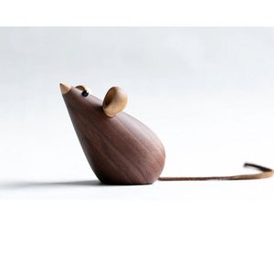 DWIH - Nordic Design - Scandinavisch Design - houten muis - Walnoot