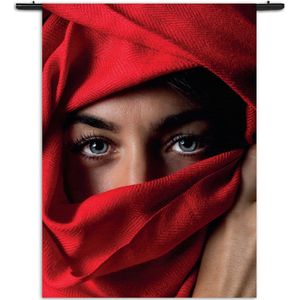 Velours Wandkleed Jonge Arabische Vrouw Met Rode Hoofddoek Rechthoek Verticaal XL (210 X 150 CM) - Wandkleden - Met roedes