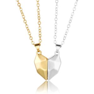 Kasey - Hartjes Ketting - Magnetisch - Vriendschap Cadeau - Vriendschapsketting Voor 2 - BFF Ketting Voor 2 - Koppel Ketting - Koppel Cadeau - Goud/Zilver