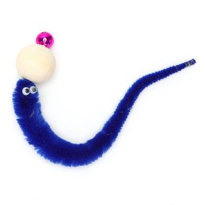 Nobleza Kattenspeeltje - Kattenspeelgoed met belletje - Kittenspeeltje pluche rups - Blauw - 23 cm