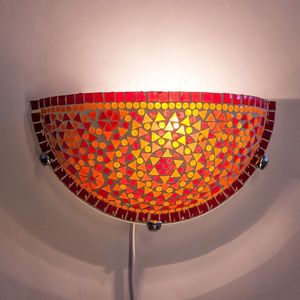 Oosterse mozaïek wandlamp | Halve maan | 1 lichts | rood / oranje | glas / metaal | 17 cm hoog | 30 cm breed | eetkamer / woonkamer / slaapkamer lamp | traditioneel / oosters / sfeervol design