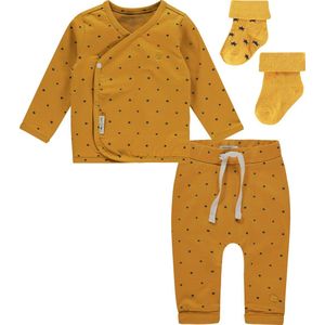 Noppies - Kledingset - Biologische katoen - (4delig) - Broek Kris - Shirt Taylor - 2paar sokjes - Honey Yellow - Maat 68