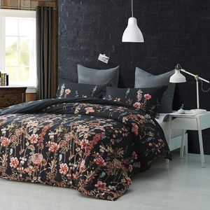 TRANKIELO® - Luxe 3-Delige Beddengoedset – Elegante Bloemenprint – Luchtdoorlatende Microvezel – Dekbedovertrek met Ritssluiting – Zwart, Rood – 200x200cm