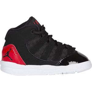 Nike Jordan Max Aura - Maat 19.5 - Kinder Sneakers - Zwart
