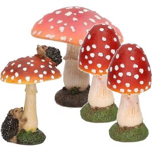 Decoratie paddenstoelen setje met 2x gewone paddenstoelen van 13 cm - 1x van 15 cm - 1x vliegenzwam van 11 cm met een egeltje