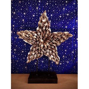 Natural Silver J-Pod Tree on Base 37 cm hoog - Christmas Star - kerstster - handgemaakt - kunststof - figuur - kerststukje - kerstdecoratie - kerstitem - accessoire - interieur - geschenk - gift - cadeau - kerst - nieuwjaar – verjaardag