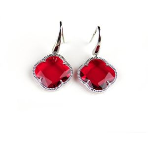 Zilveren oorringen oorbellen model Fiori klaver rood