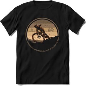 Pedal Pusher | TSK Studio Mountainbike kleding Sport T-Shirt | Bruin | Heren / Dames | Perfect MTB Verjaardag Cadeau Shirt Maat M