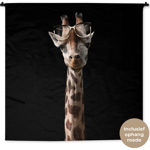 Wandkleed Dieren op een zwarte achtergrond - Giraffe met bril op zwarte achtergrond Wandkleed katoen 120x120 cm - Wandtapijt met foto