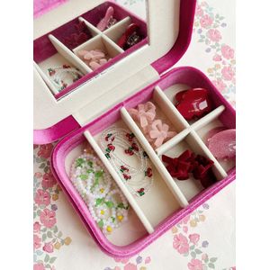 Konges Sløjd Bella Juwelendoos met accessoires - 11x6x16cm - Roze