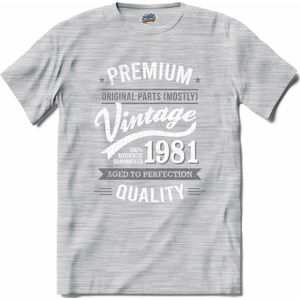 Vintage Legend Sinds 1981 - verjaardag en feest cadeau - Kado tip - T-Shirt - Unisex - Donker Grijs - Gemêleerd - Maat S