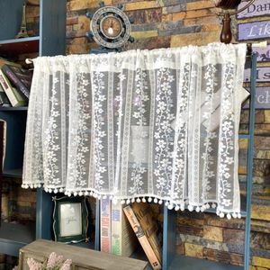 Charmante Korte Katoenen Keukengordijn Met Kant En Mandala Design