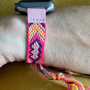 Applewatch horlogebandje- bohemian stijl-maat 42/44/45/49mm- vlecht motief-stof met kunstleer- aantreksluiting