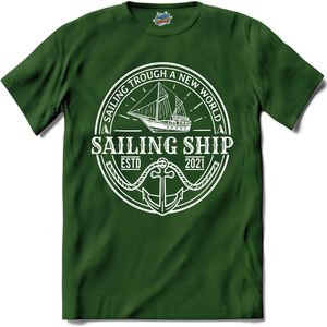 Sailing Trough A New World | Wind zeilen - Boot - Zeilboot - T-Shirt - Unisex - Bottle Groen - Maat 4XL