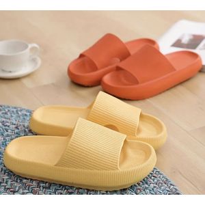 Slippers - zachte slippers - maat 40/41 - chill - badslippers - orange -