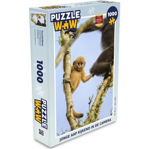 Puzzel Jonge aap kijkend in de camera - Legpuzzel - Puzzel 1000 stukjes volwassenen