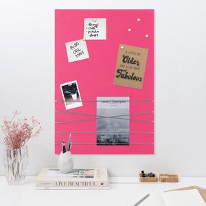 Navaris prikbord fotowand met lint - Fotohouder 44 x 30 cm - Fluwelen fotoprikbord - Voor foto’s en ansichtkaarten - Inclusief spelden - Roze