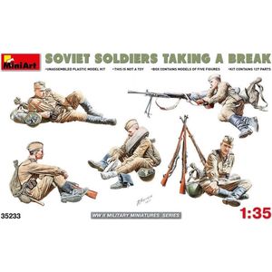 Miniart - Soviet Soldiers Taking A Break (Min35233) - modelbouwsets, hobbybouwspeelgoed voor kinderen, modelverf en accessoires