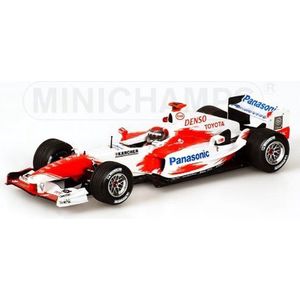 The 1:43 Diecast Modelcar of the Toyota Panasonic Racing TF104 #16 of 2004. The driver was Jarno Trulli. The manufacturer of the scalemodel is Minichamps.This model is only online available