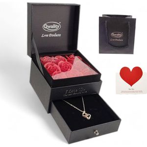 Rozen in Luxe Giftbox mét Ketting - Moederdag - Cadeau voor vriendin moeder haar – Qwality