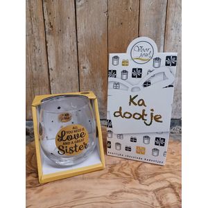 Cadeauset-Sisters-Bellgische-Chocolade-Kadootje-Pakket-Kerst-Kerstpakket-Chocolade-Belgische Chocolade-Gelukkig nieuwjaar-waterglas-glas-wijnglas-love-liefde-sister-zus-zussen