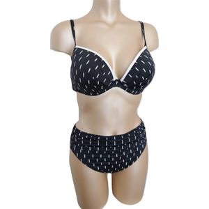 Cyell bikinitop - Silence Black - Maat 44B