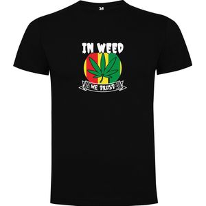 Zwart T-Shirt met Kleurrijke print “ In Weed we Trust – We vertrouwen op Wiet – Reggae - Humor “ Print Full Color Maat XL