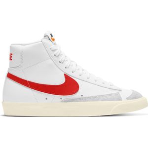 Nike W Blazer Mid '77 Dames Sneakers - White/Habanero Red-Sail - Maat 36